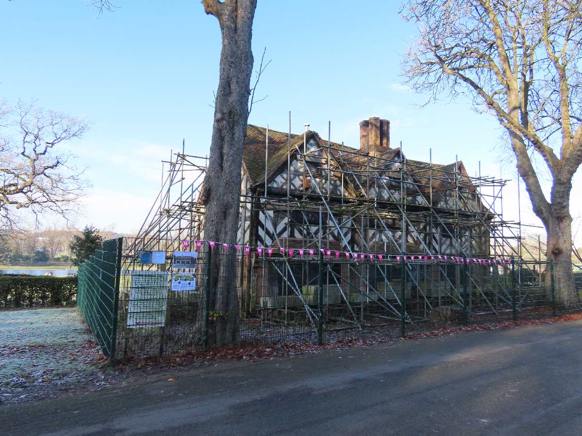 The+Golden+Lion+Inn+at+Cannon+Hill+Park