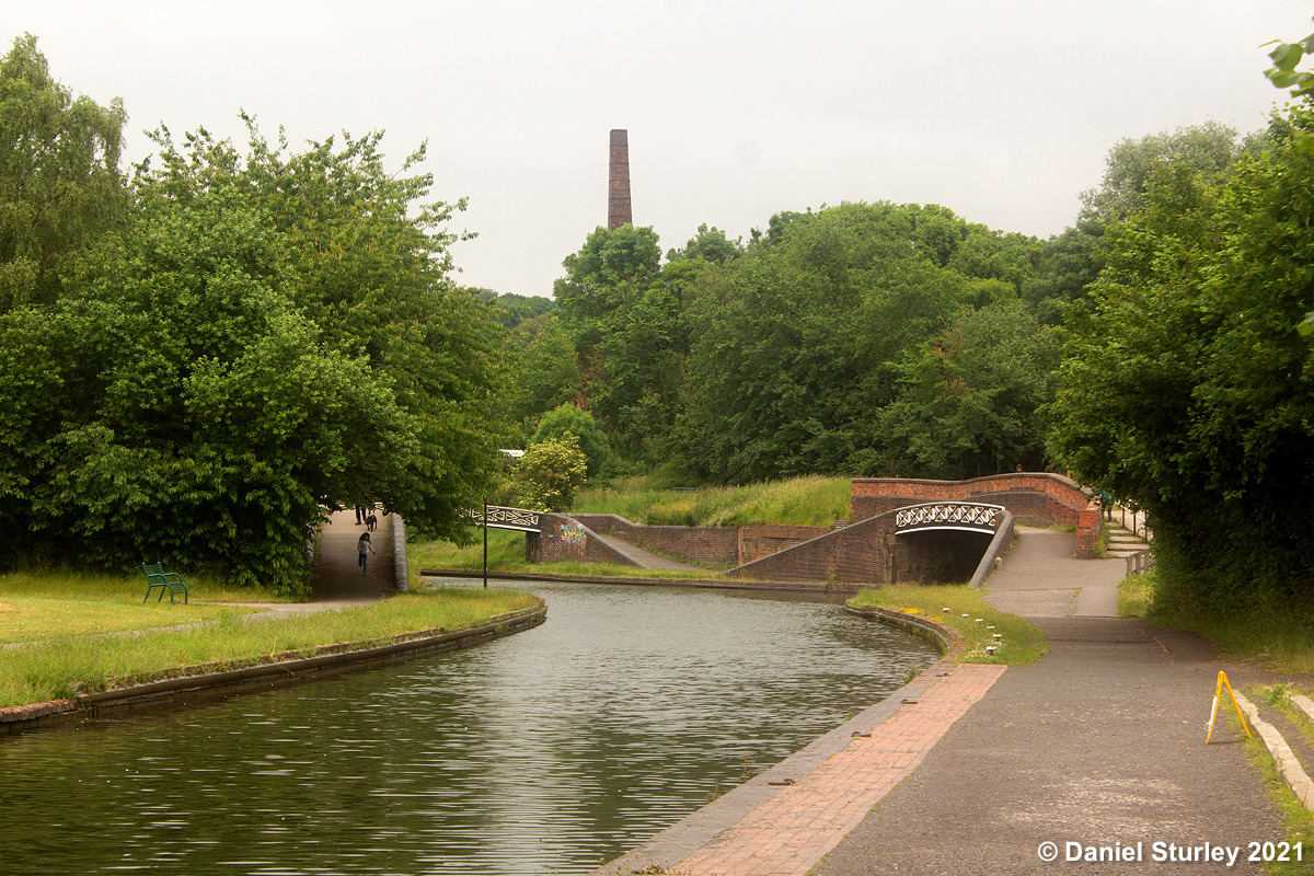 Bumble Hole - a Canal Gem!