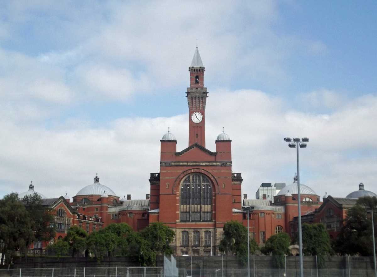 University+of+Birmingham+-+Joseph+Chamberlain+Memorial+Clock+Tower+known+as+%60Old+Joe%60