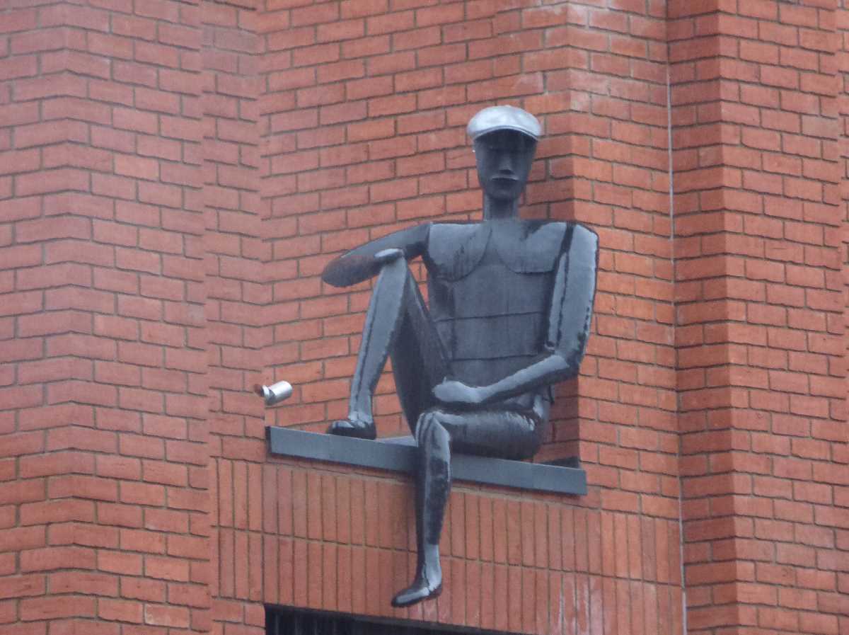 Peaky Blinders statue at Assay Lofts
